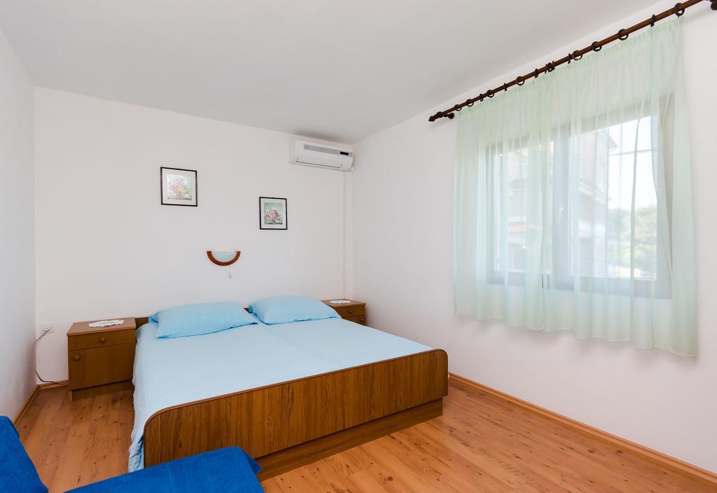Apartments Dragan Lopar Esterno foto