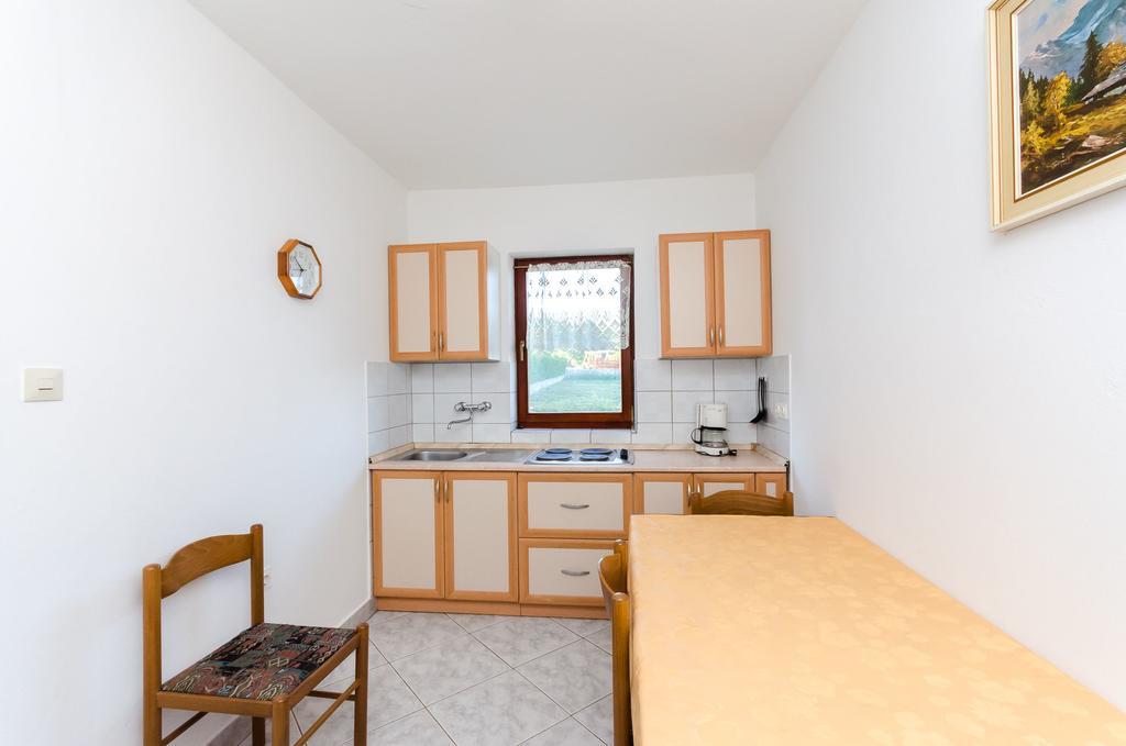 Apartments Dragan Lopar Esterno foto