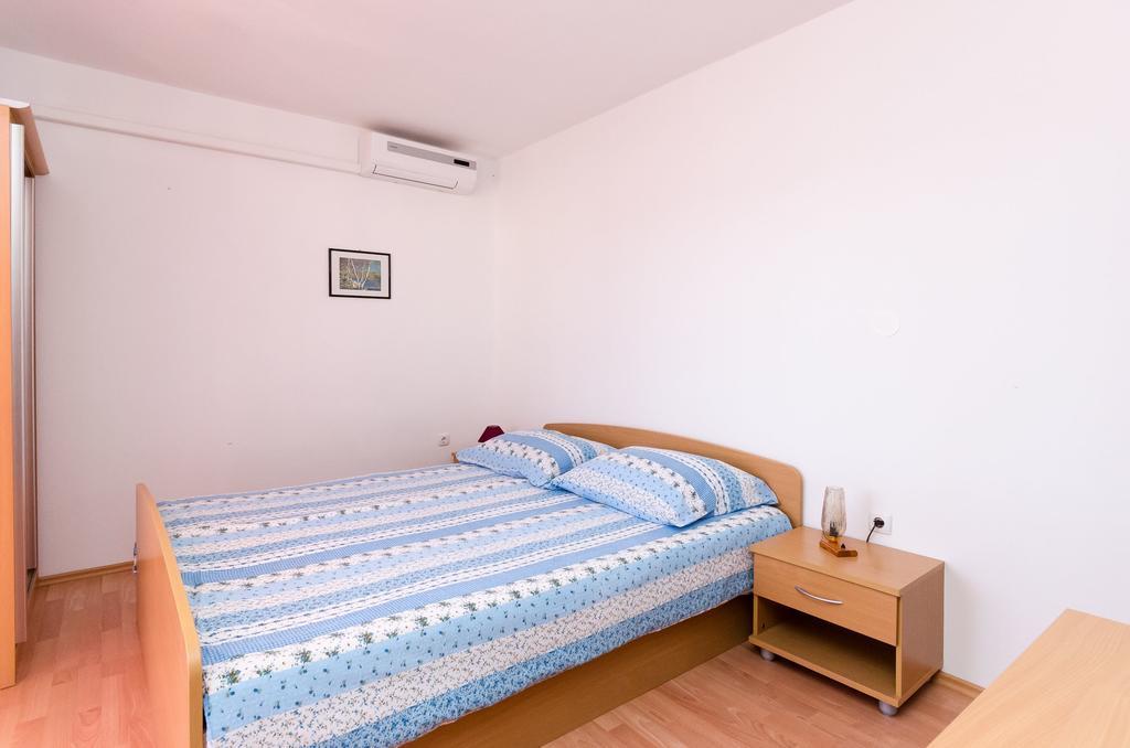 Apartments Dragan Lopar Esterno foto