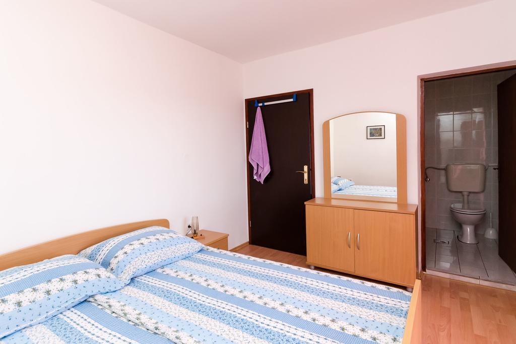 Apartments Dragan Lopar Esterno foto