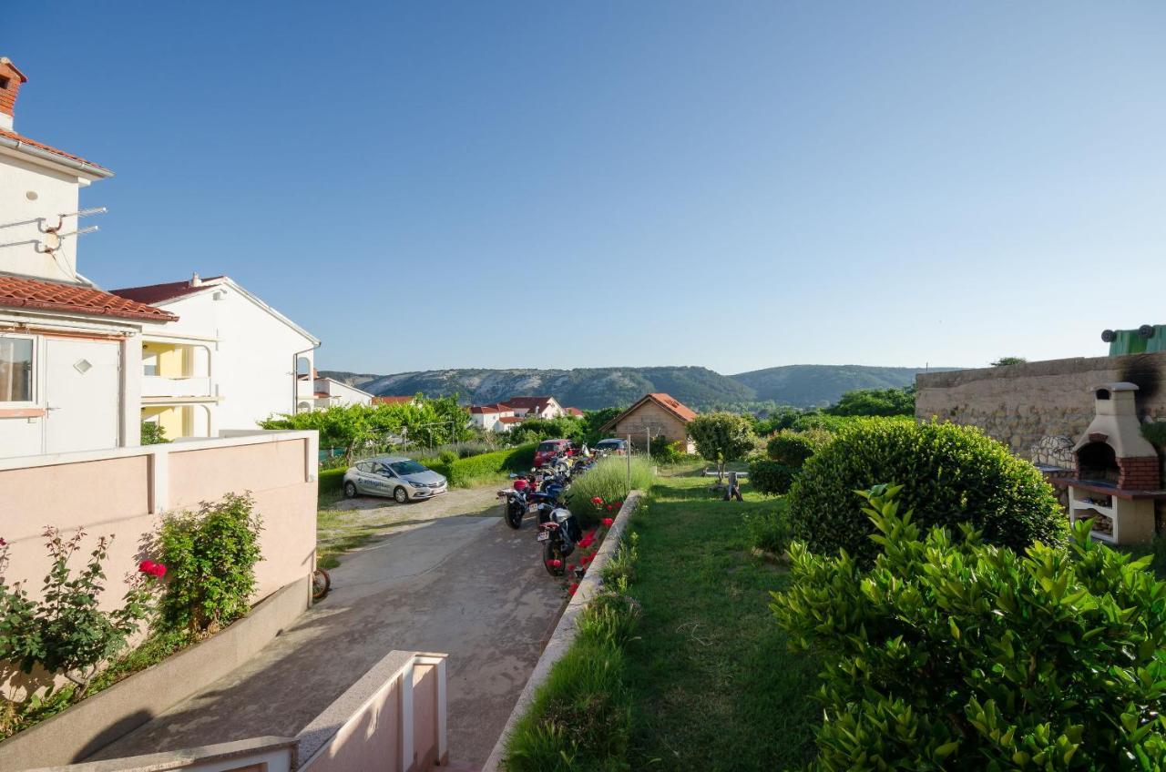 Apartments Dragan Lopar Esterno foto