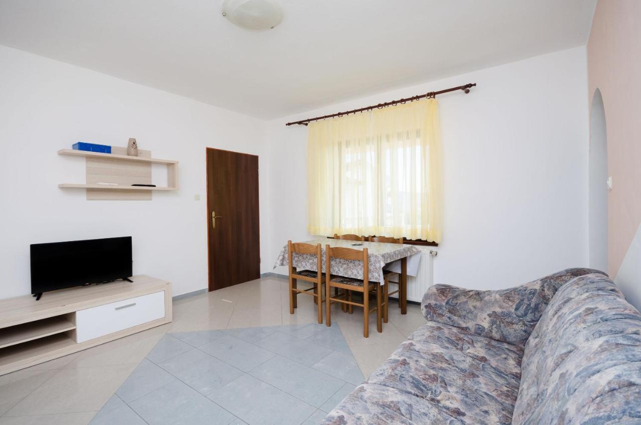 Apartments Dragan Lopar Esterno foto