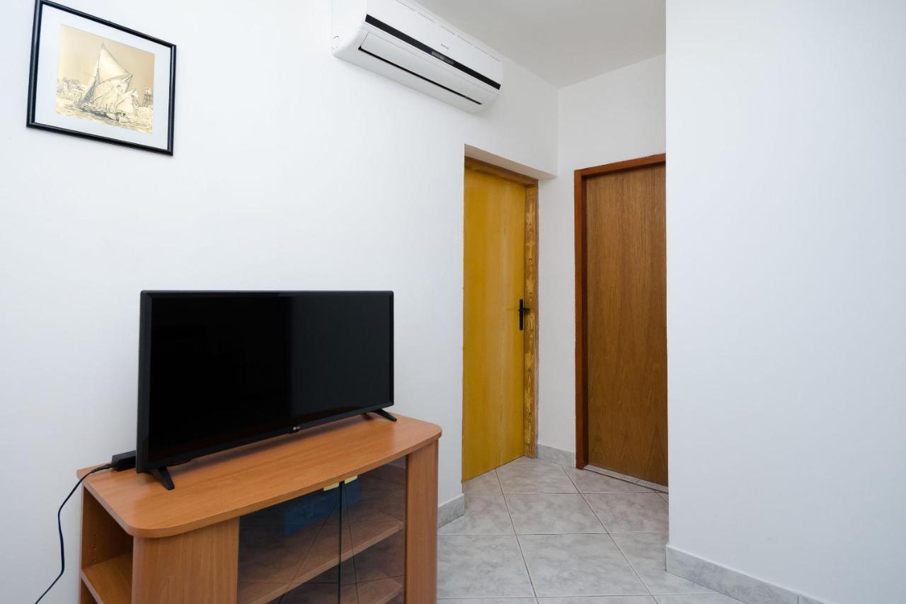 Apartments Dragan Lopar Esterno foto